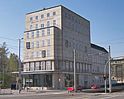 lange Zeit Sparkasse, bald Museum - dieser moderne Bau aus 1930 in Chemnitz