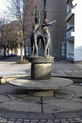 Jugend - Brunnen von Gottfried Kohl am Br?hl in Chemnitz